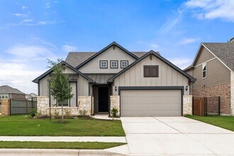 Building Photo - 201 Bristlecone Bend