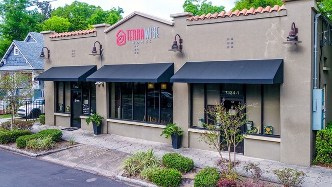 Building Photo - 1334 Walnut St