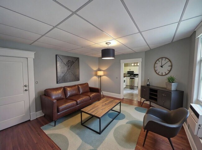 Foto del edificio - 812 Marshall Ave SW