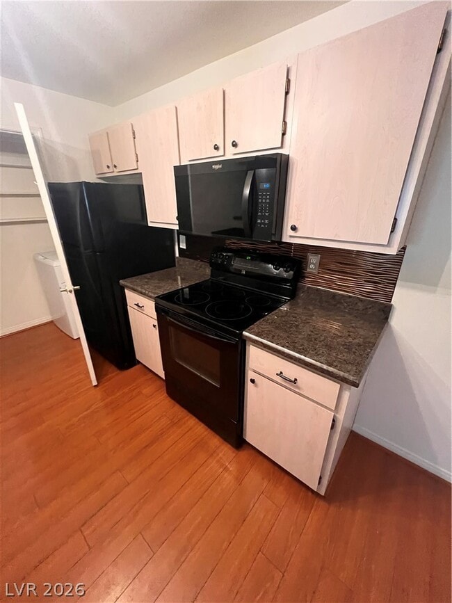 Building Photo - 231 W Horizon Ridge Pkwy