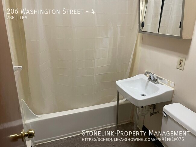 Foto del edificio - 206 Washington St