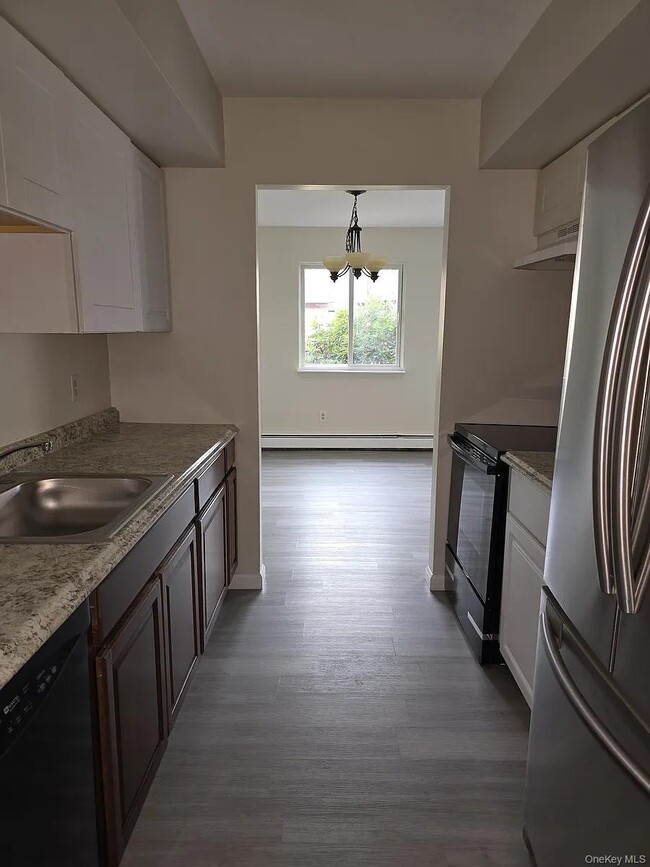 Foto del edificio - 1601 Cherry Hill Dr