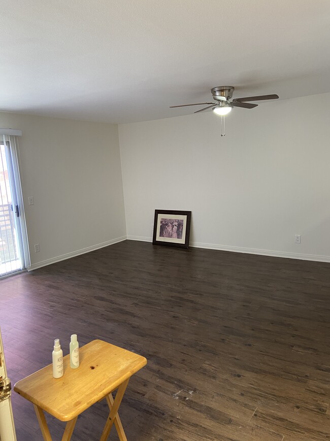 Living Room - 21306 Parthenia St