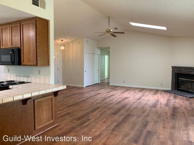 Building Photo - 3 br, 2 bath House - 8011 Garryanna Drive