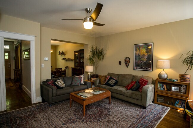 Foto del edificio - 1344 Shepherd St NW