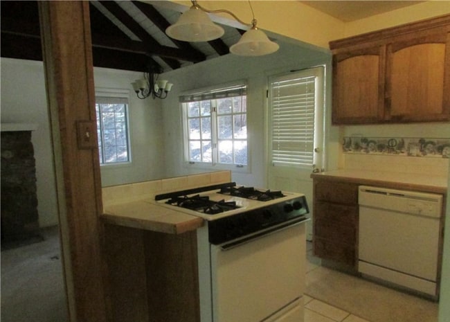 Building Photo - 976 Berne Dr