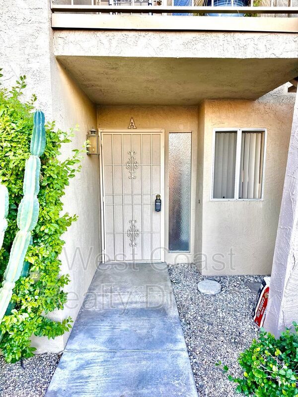 Building Photo - 46255 Portola Ave