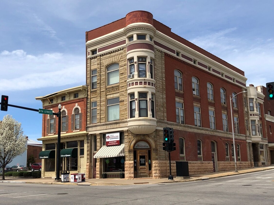 Primary Photo - 109 N 8th St