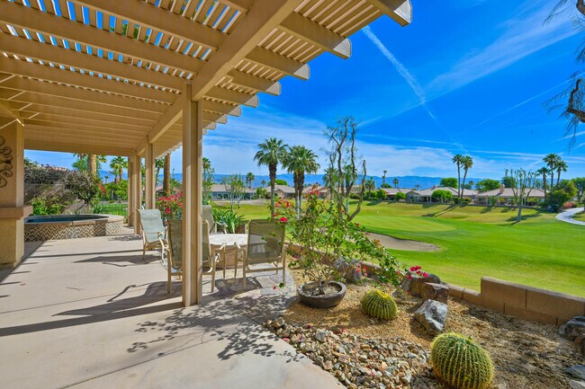 Foto del edificio - 45218 Coeur Dalene Dr