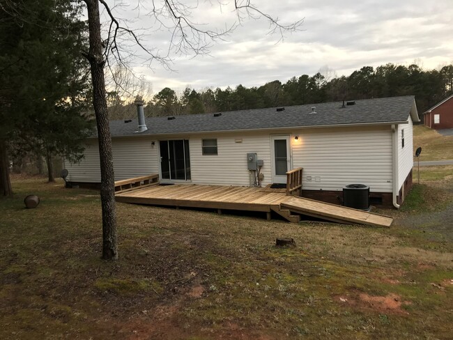 Building Photo - 683 Spring Creek Dr