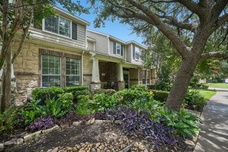 Building Photo - 2209 Stonepark Pl