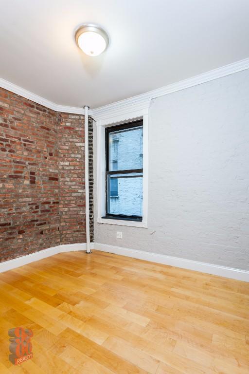 Foto del edificio - 340 E 18th St