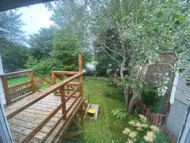 Building Photo - 72 Grenfell Ave