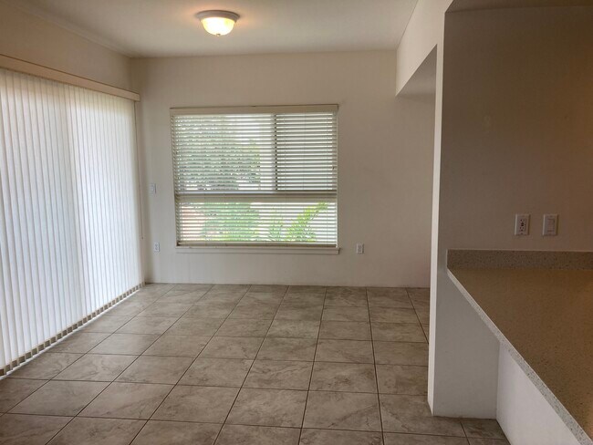 Building Photo - 501 Kailua Rd