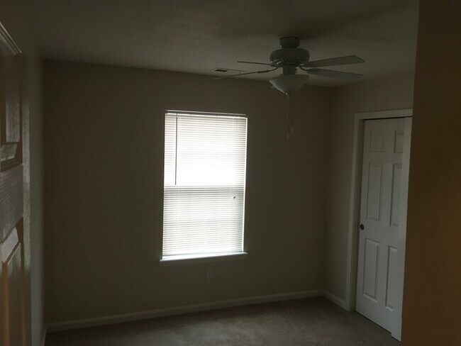 Building Photo - 6474 Titania Dr