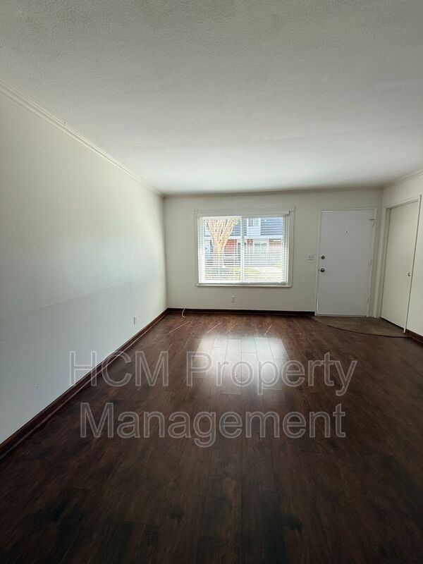 Photo - 113 Morristown Ln House