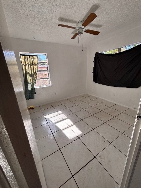 Building Photo - 1541 Newark St S