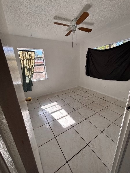 Foto del edificio - 1541 Newark St S