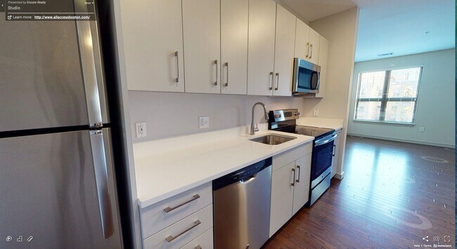 Building Photo - 45 Marion St