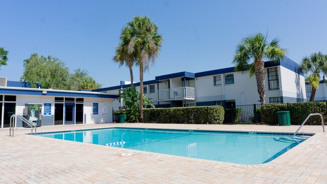 Building Photo - Montierra Apartments