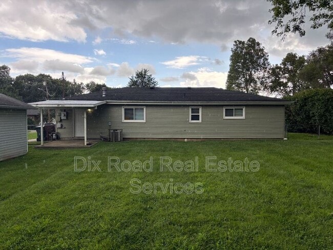 Building Photo - 272 Symmes Rd