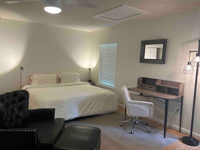 Foto del edificio - 1607 Clifford Ave