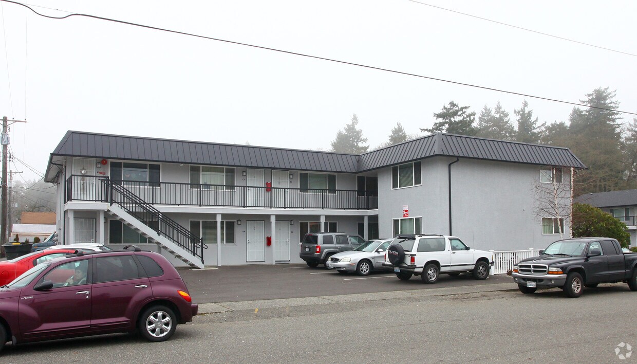 Foto principal - 5044-5050 S Puget Sound Ave