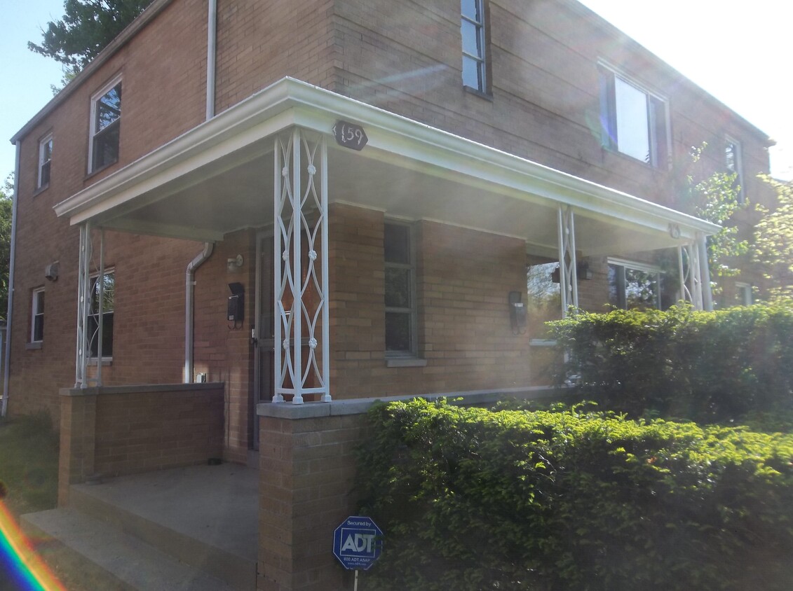 Primary Photo - 161 Broadmeadows Blvd