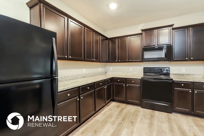 Building Photo - 629 Greenway Trl