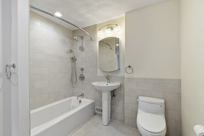 Foto del edificio - 17 Parker St