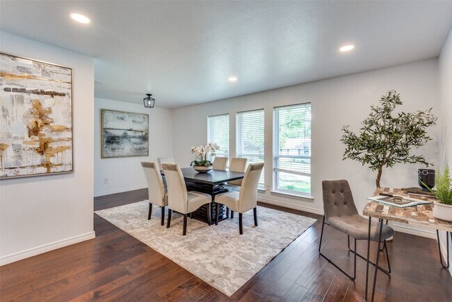 Foto del edificio - 13420 Purple Sage Rd
