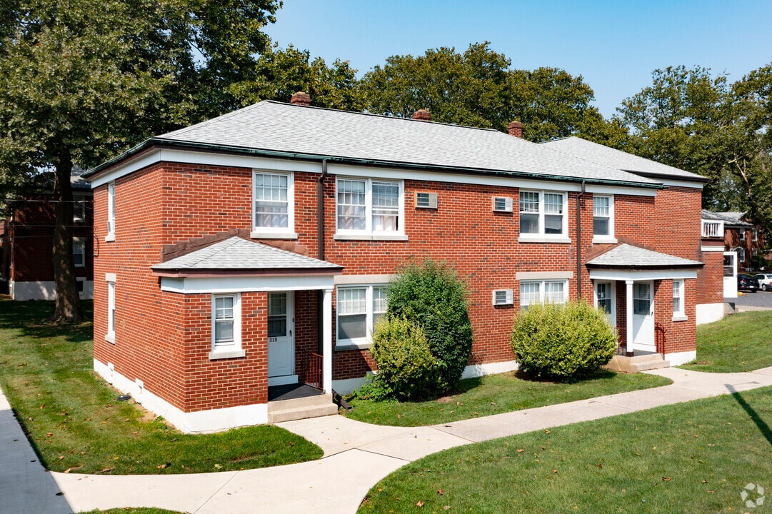 High Pointe Apartments photo 6