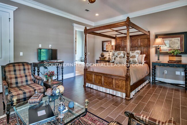 Foto del edificio - 244 Lakeland Dr