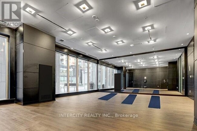 Building Photo - 31 Tippett Rd