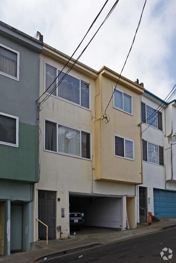 Building Photo - 381 Peoria St