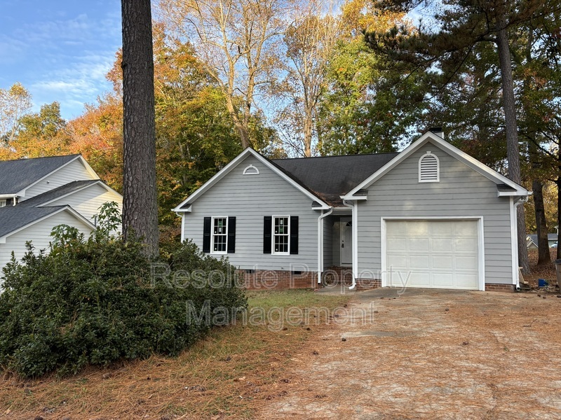 Primary Photo - 913 Amersham Ln