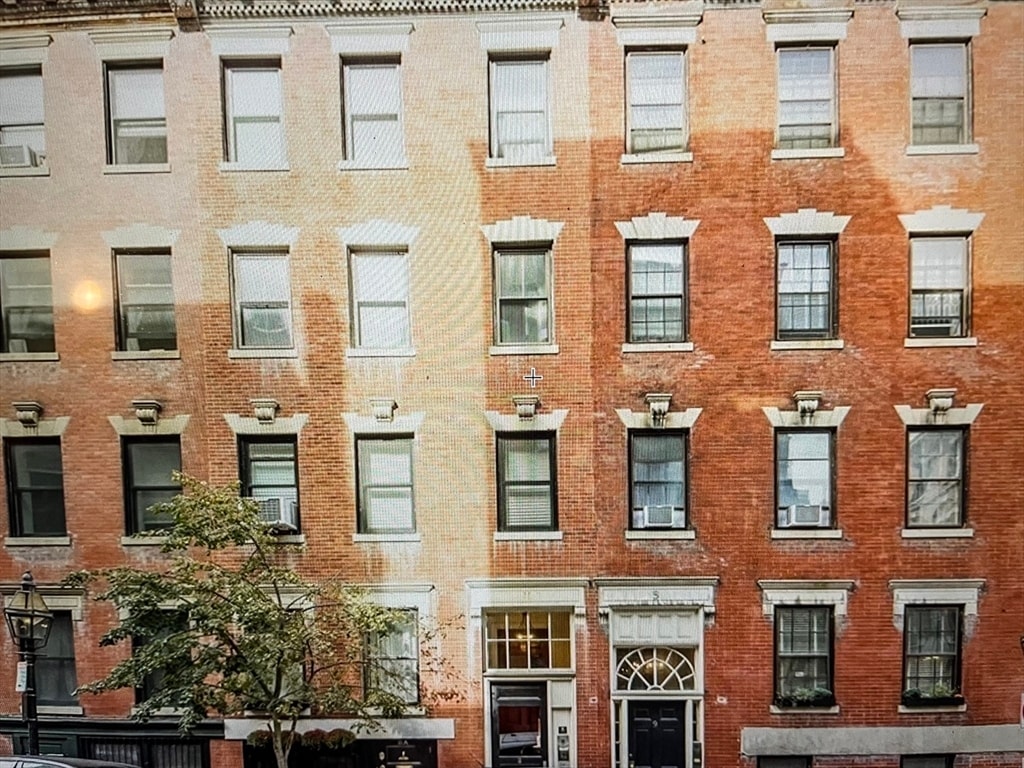 Primary Photo - 11 Revere St