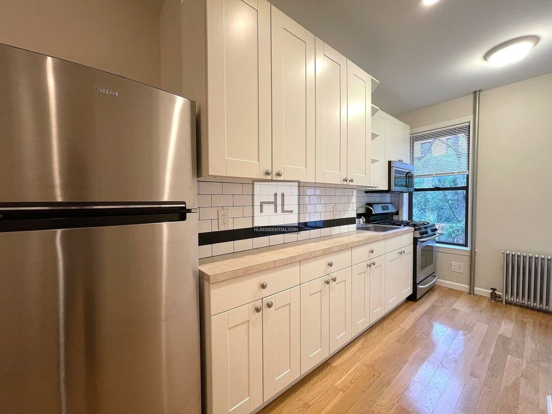 Primary Photo - Large 1 Bed | East 9th Street, East Village
