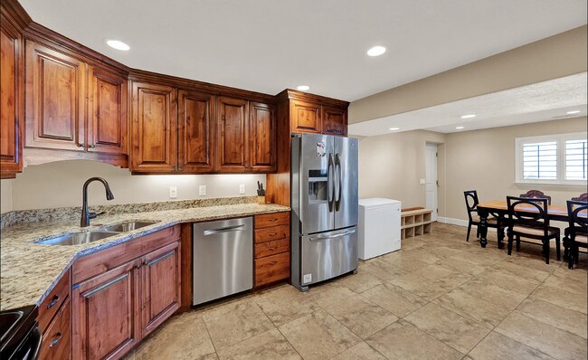 Building Photo - 1237 Spyglass Hl