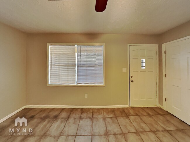 Foto del edificio - 5409 Pine Valley Dr