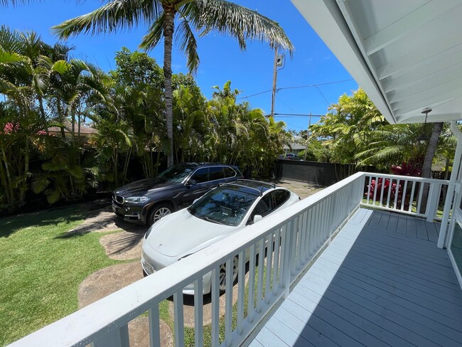 Building Photo - Fully Furnished Lanikai Beach Oasis — 3BR/...
