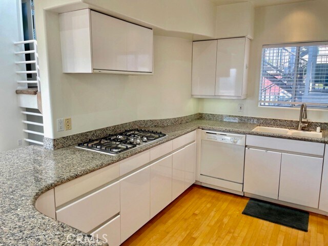 Foto del edificio - 1342 Manhattan Ave