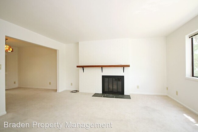 Building Photo - 3 br, 2.5 bath House - 221 Harvest Drive