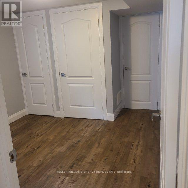 Building Photo - 454 Drew St