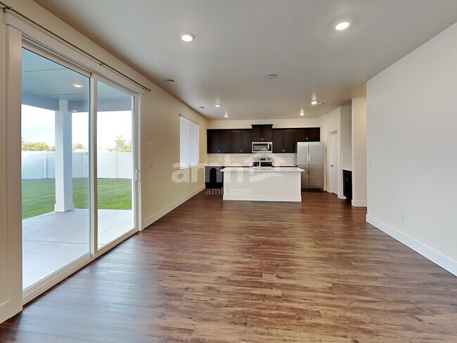 Foto del edificio - 9366 Wabash St