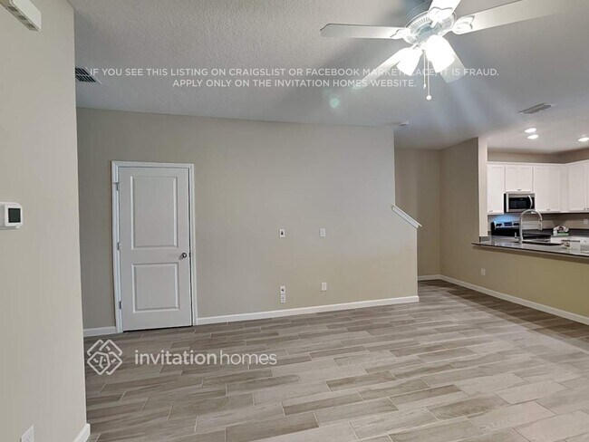 Foto del edificio - 226 Sweet Lemon Ln