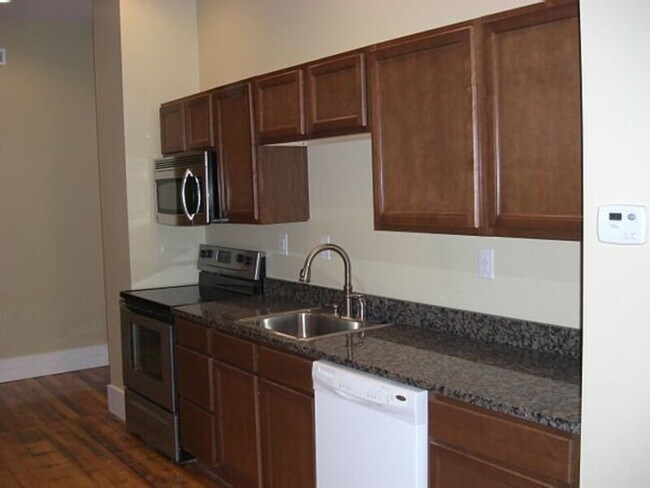 Foto del edificio - 2716 Cherokee St