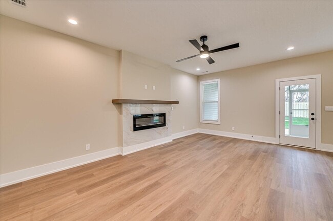 Building Photo - 3094 Banter Dr