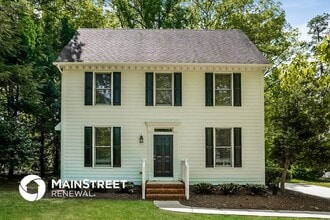 Building Photo - 1901 Fernwood Dr