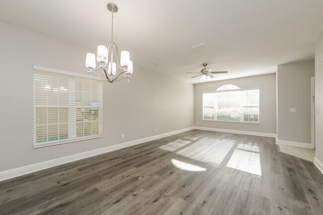 Foto del edificio - 3380 Reedy Glen Dr
